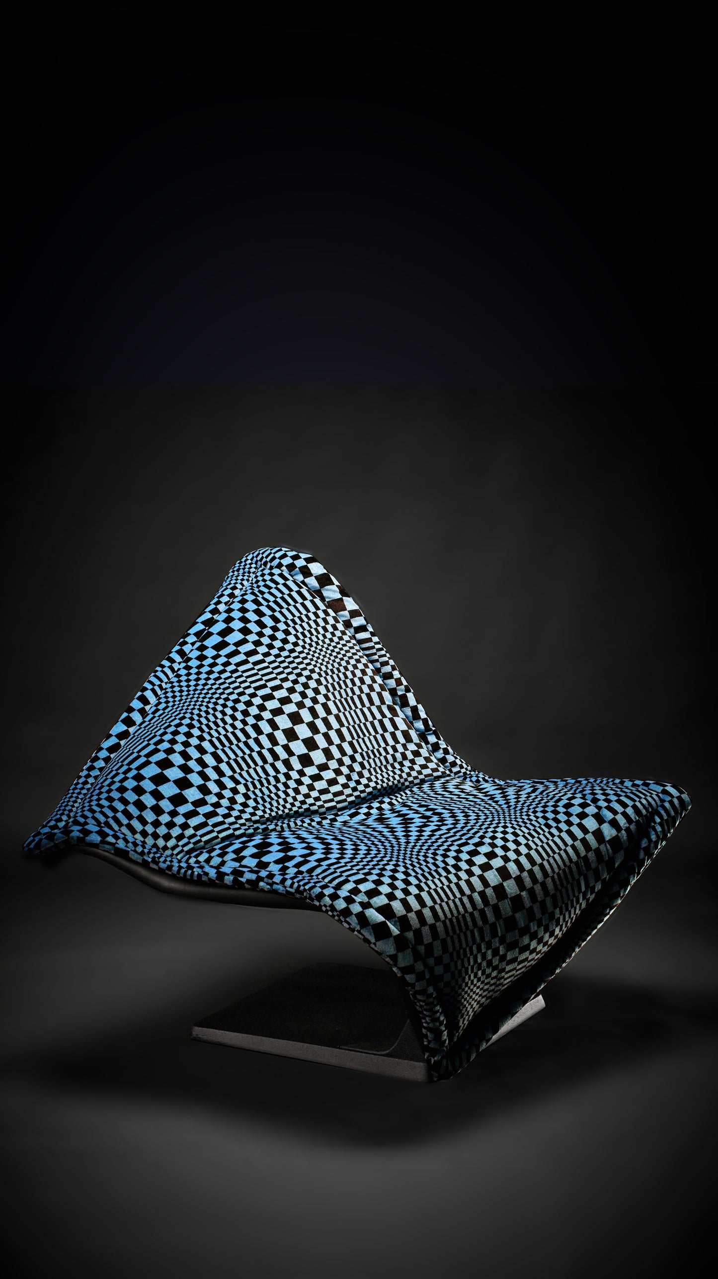 "Flying carpet" armchair