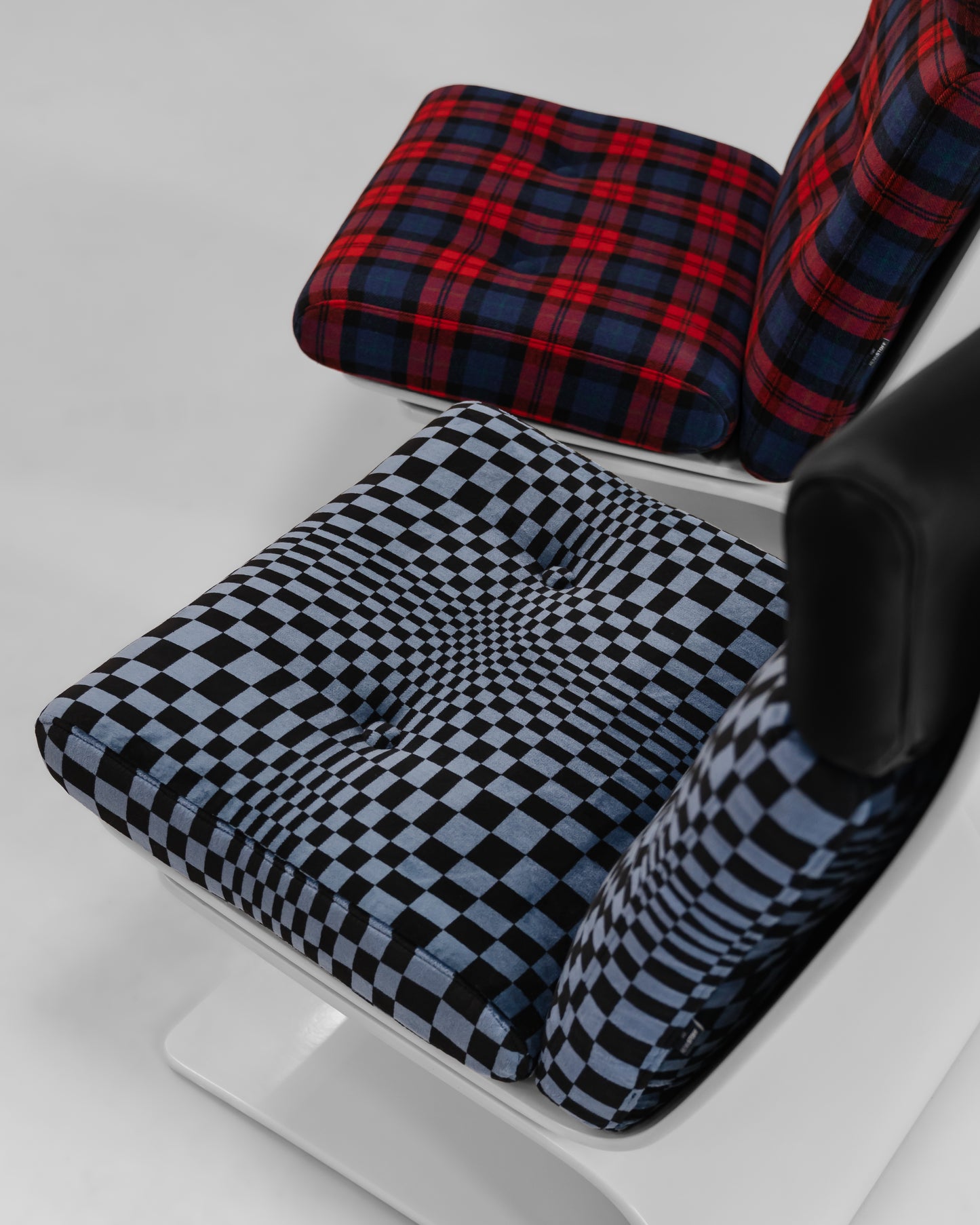 Sessel "Swing chair meets Pascha"